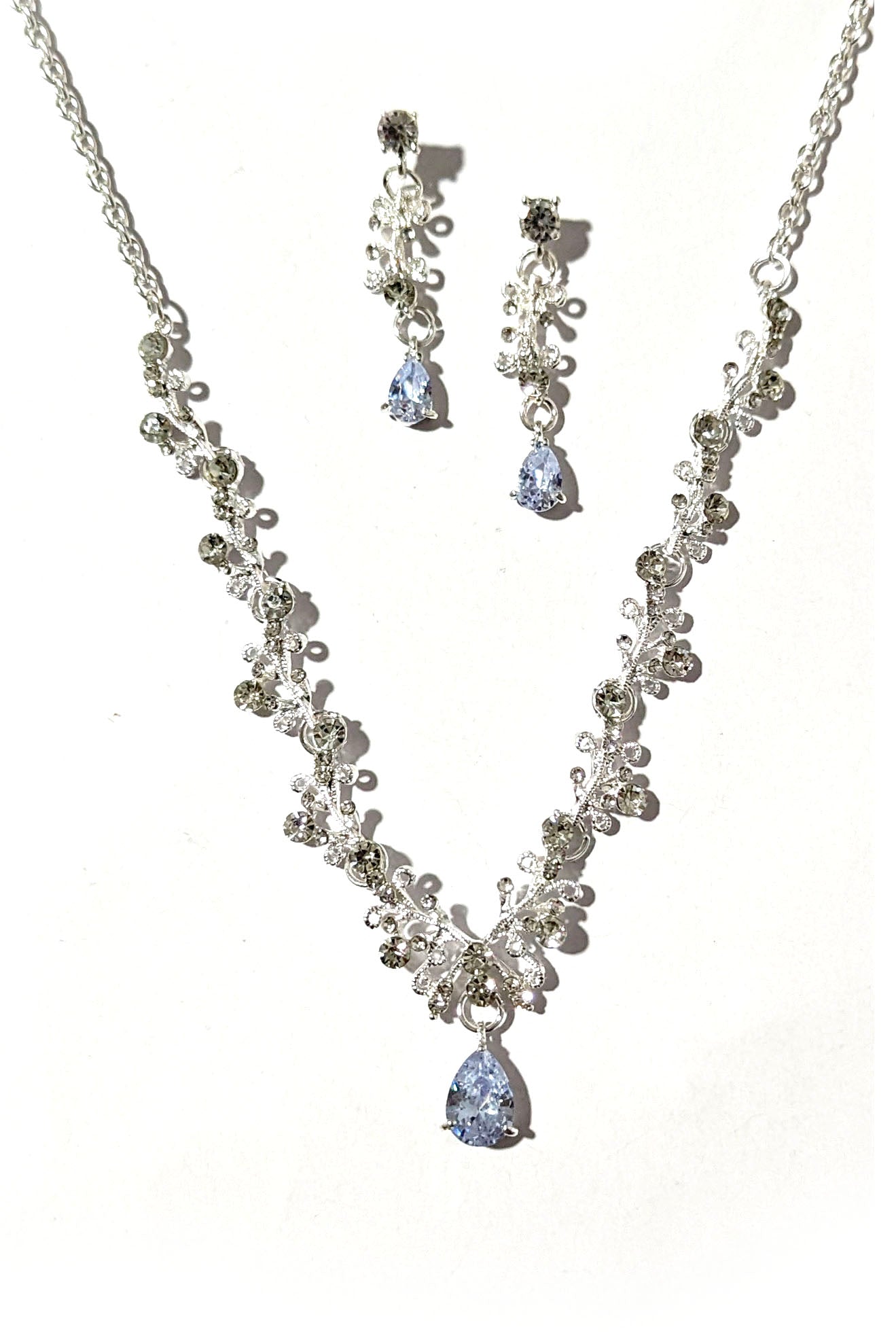 Silver Leaf Crystal Set