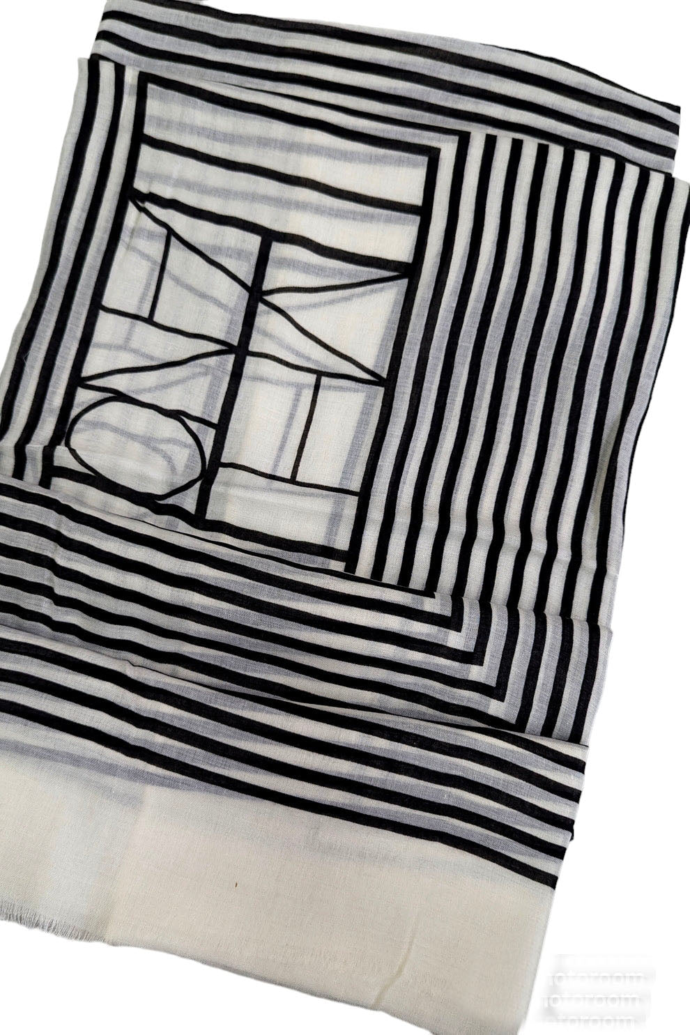 White Geometric Lined Scarf