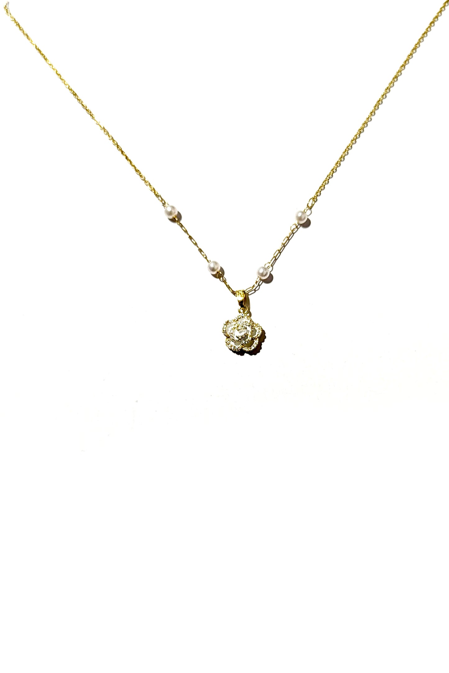Floral Pearl Necklace