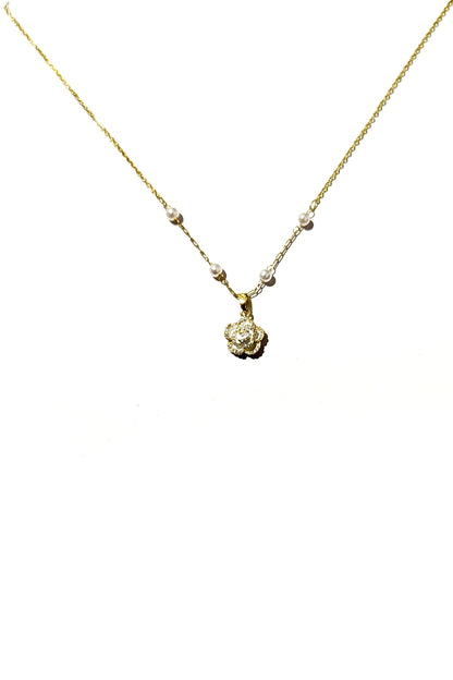 Floral Pearl Necklace